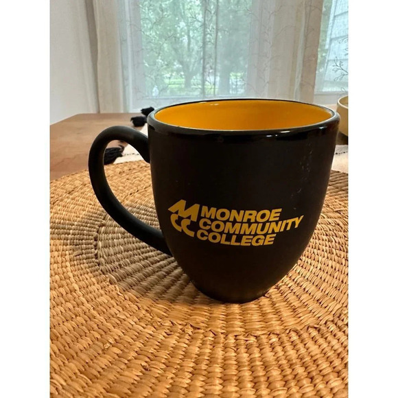 Monroe County Community College mug - Picture 4 of 5
